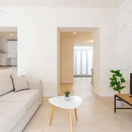 Urbe 10 Carreteria 1 Bedroom Apartment