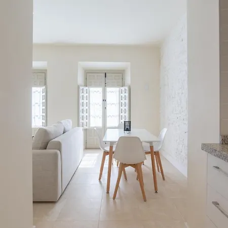 Urbe 10 Carreteria 1 Bedroom Apartment Malaga