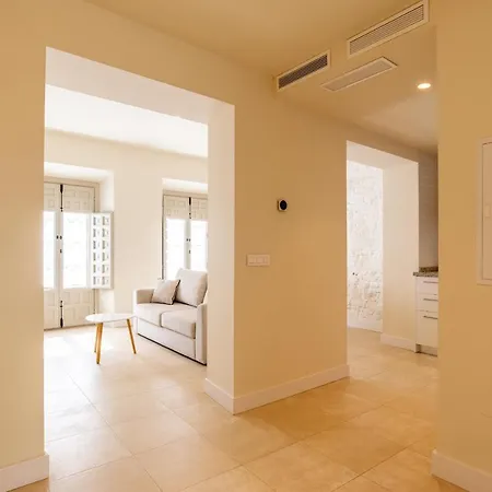 Apartment Urbe 10 Carreteria 1 Bedroom Malaga