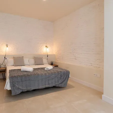 Apartment Urbe 10 Carreteria 1 Bedroom *
